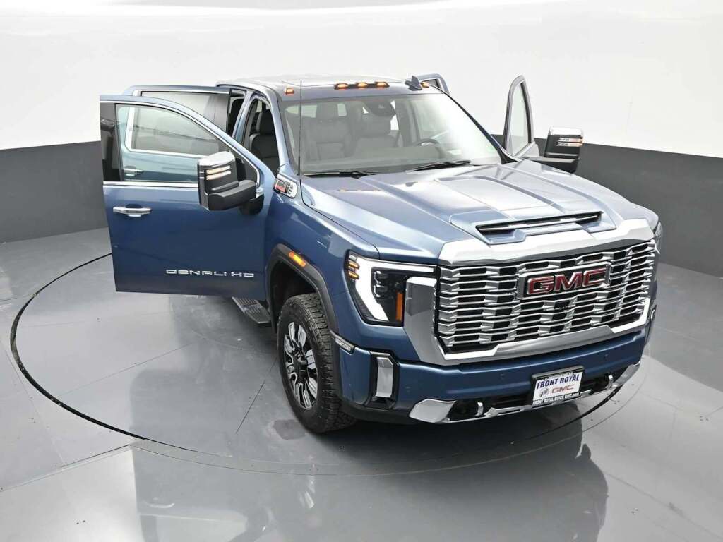 2025 GMC Sierra 2500HD Denali