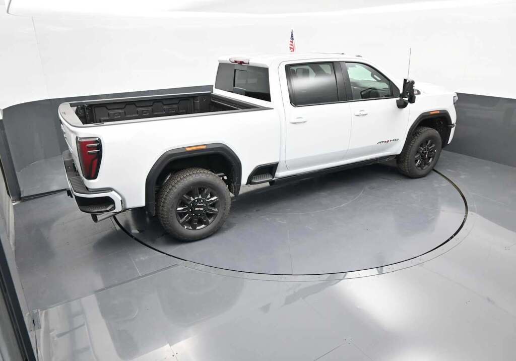 2025 GMC Sierra 2500HD AT4