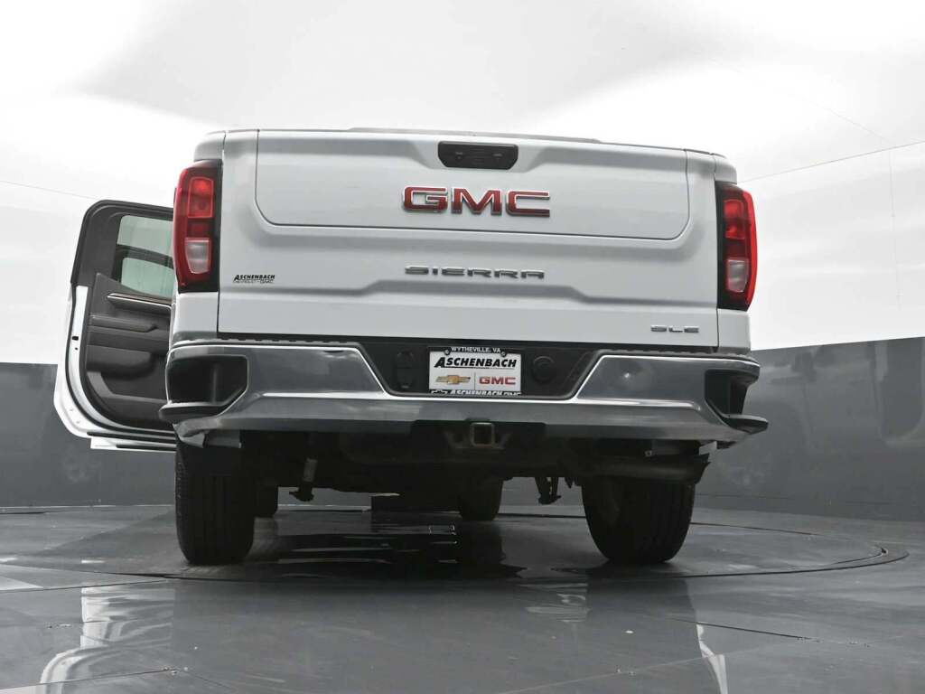 2023 GMC Sierra 1500 SLE