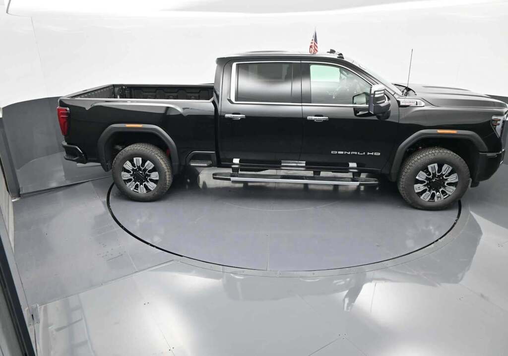 2025 GMC Sierra 2500HD Denali
