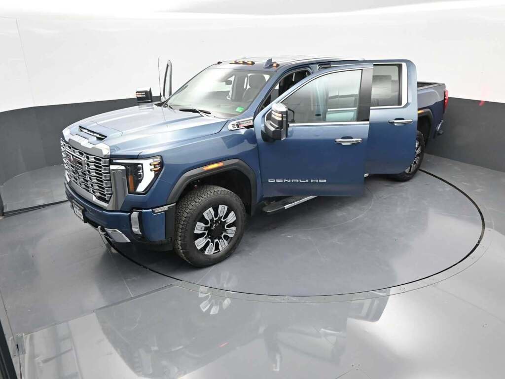 2025 GMC Sierra 2500HD Denali