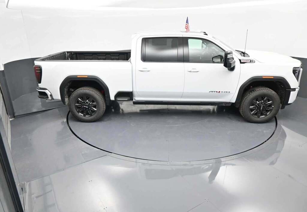 2025 GMC Sierra 2500HD AT4