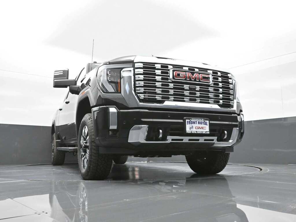 2025 GMC Sierra 2500HD Denali