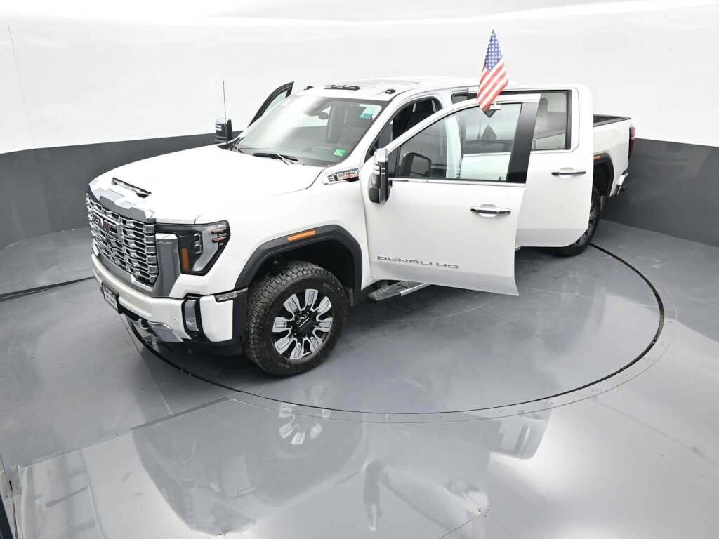 2025 GMC Sierra 2500HD Denali