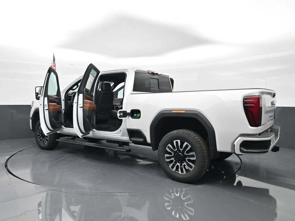 2025 GMC Sierra 2500HD Denali Ultimate