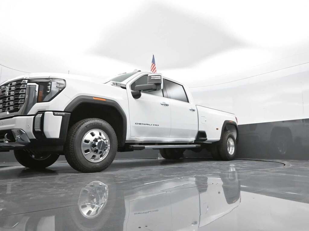 2025 GMC Sierra 3500HD Denali