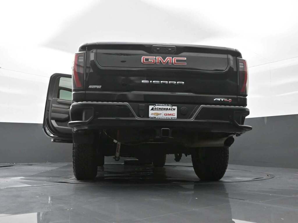 2024 GMC Sierra 2500HD AT4