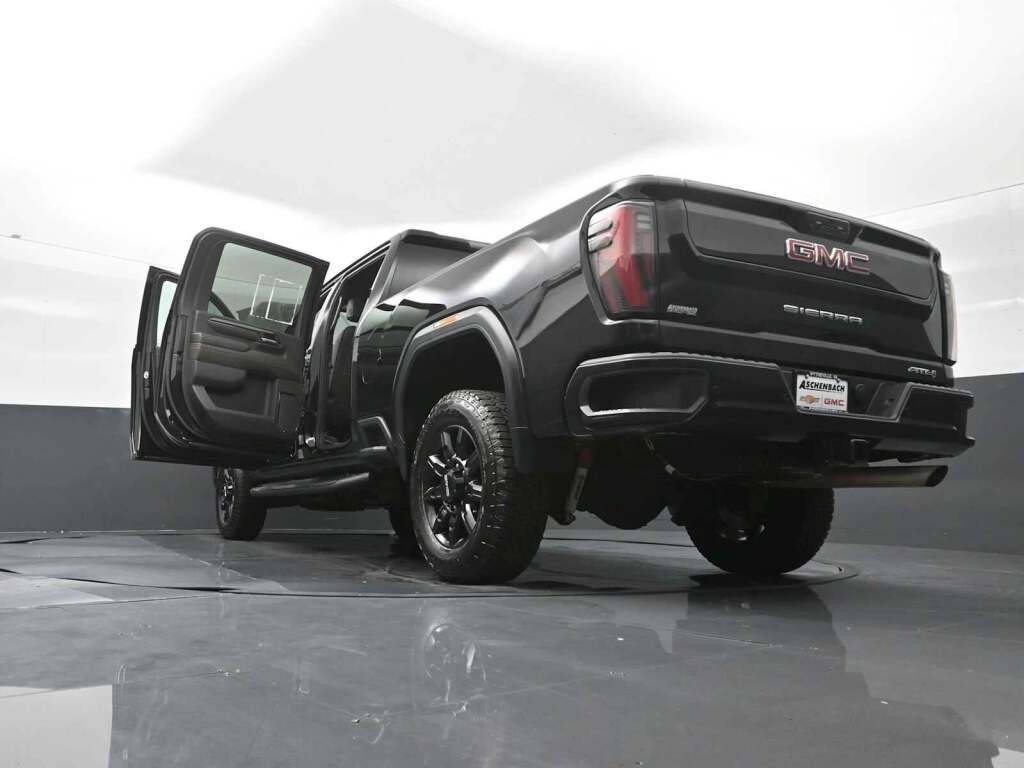 2024 GMC Sierra 2500HD AT4