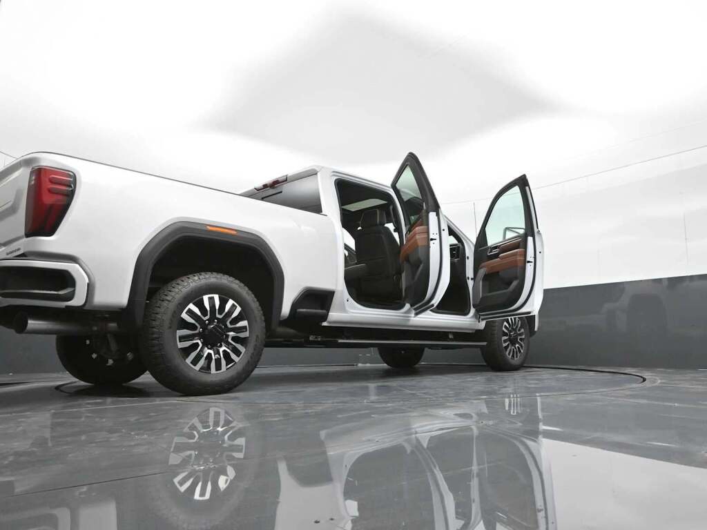 2025 GMC Sierra 2500HD Denali Ultimate