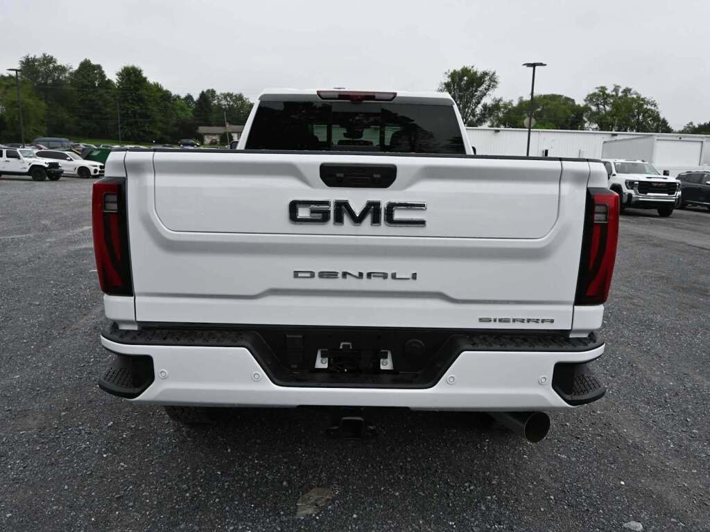 2025 GMC Sierra 2500HD Denali Ultimate
