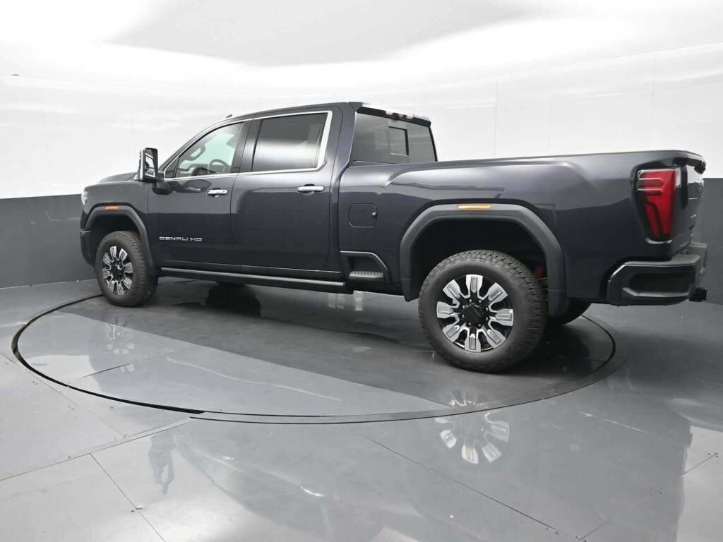 2025 GMC Sierra 2500HD Denali