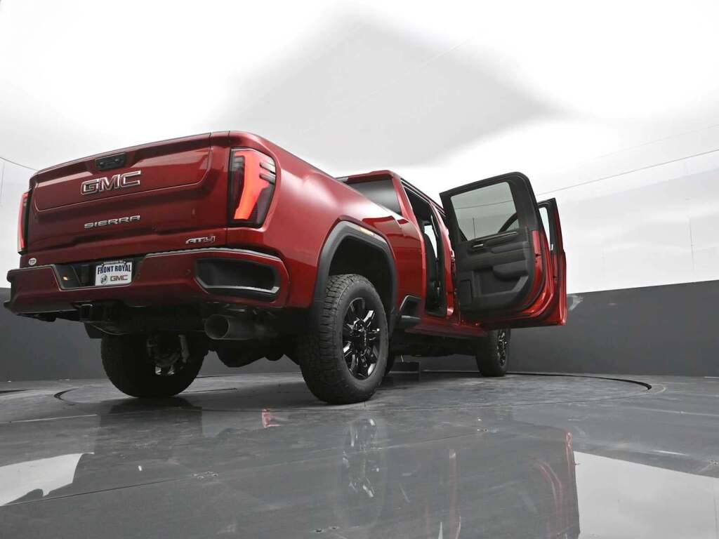 2025 GMC Sierra 2500HD AT4