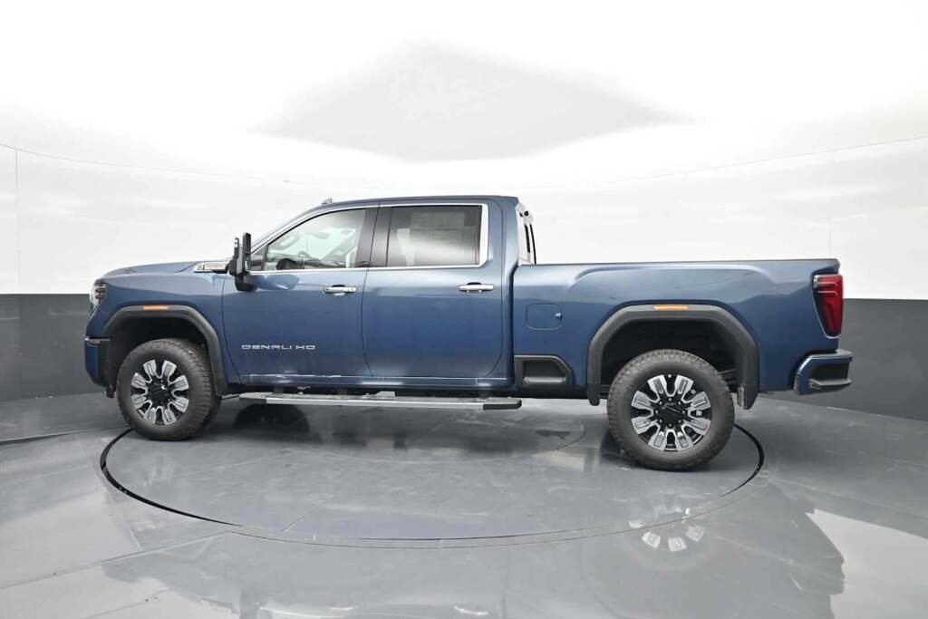 2025 GMC Sierra 2500HD Denali