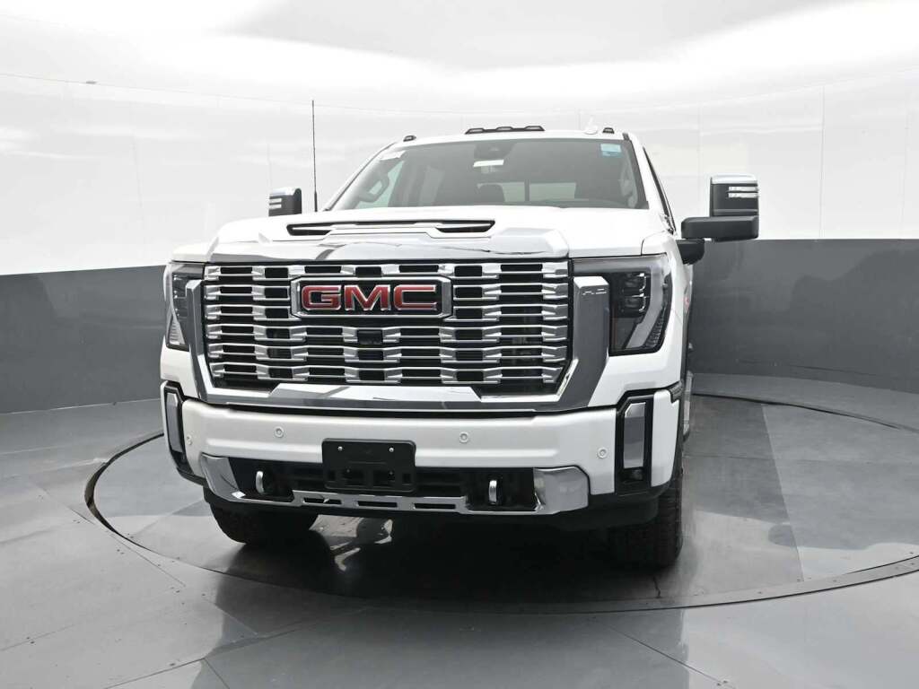 2025 GMC Sierra 2500HD Denali