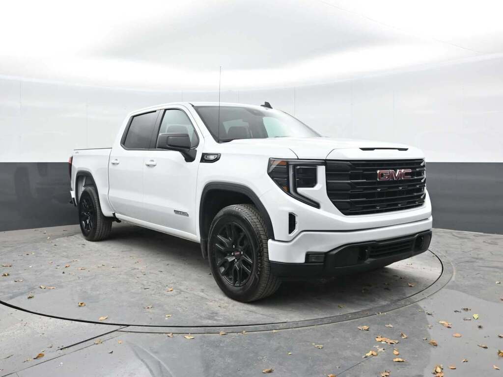 2025 GMC Sierra 1500 Elevation
