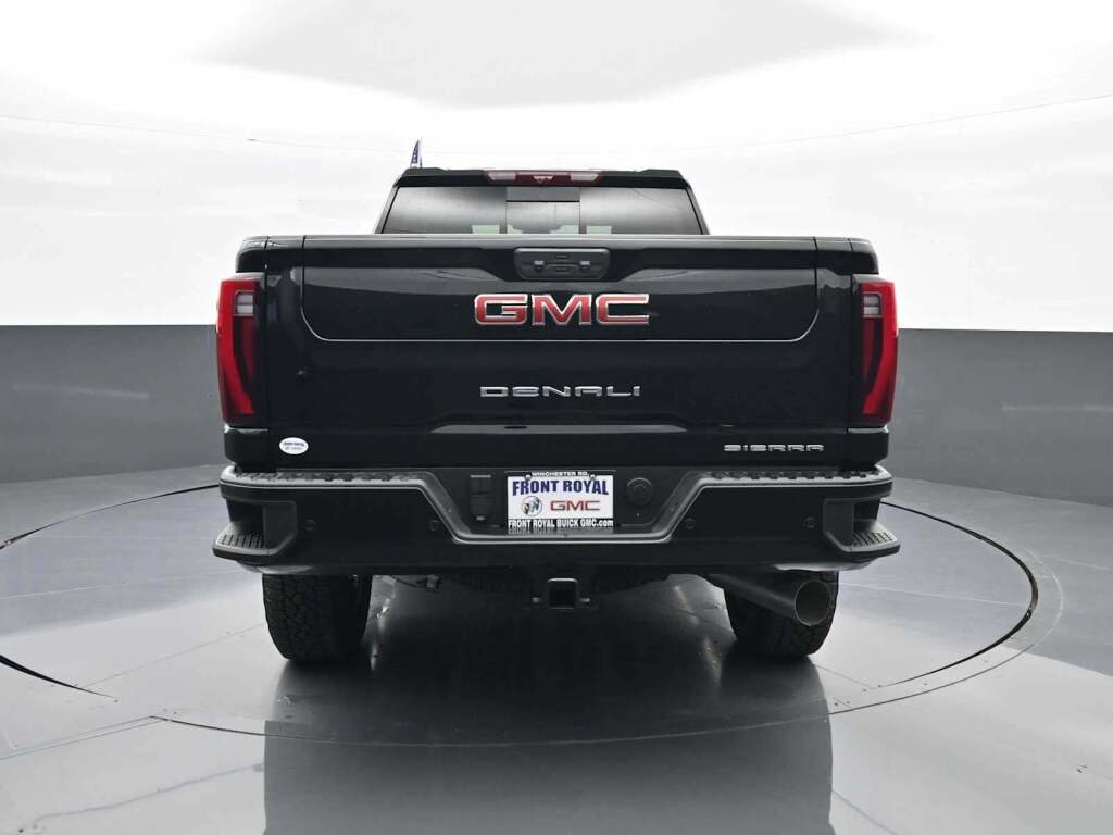 2025 GMC Sierra 2500HD Denali