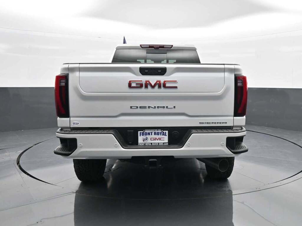 2025 GMC Sierra 2500HD Denali