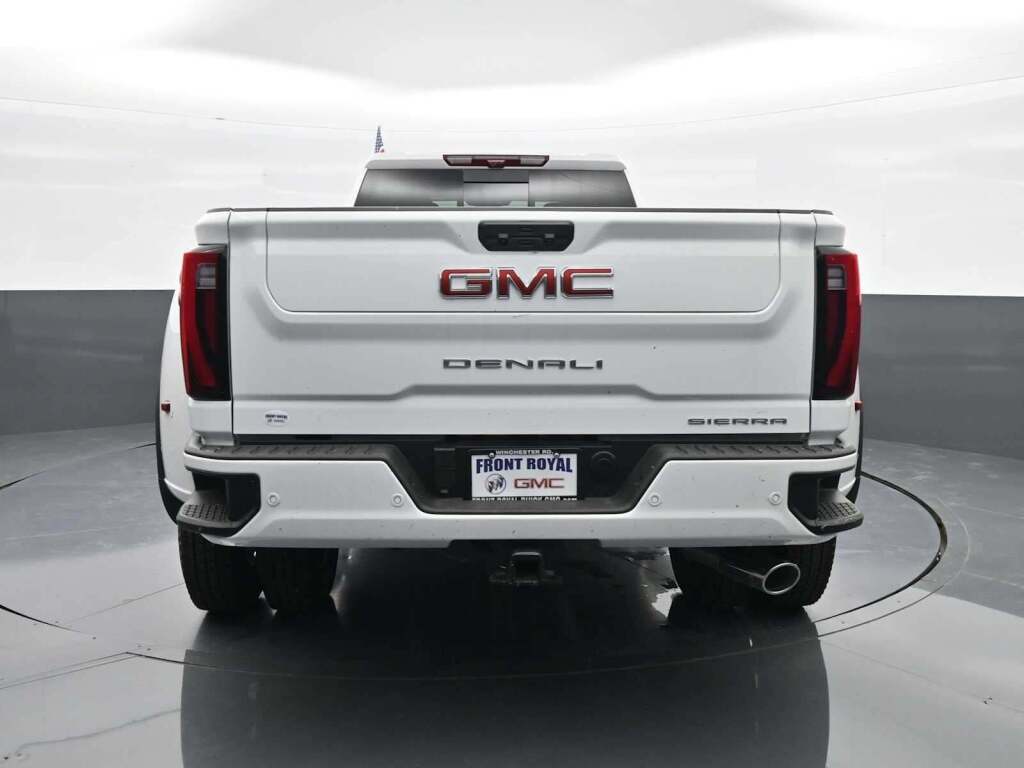 2025 GMC Sierra 3500HD Denali