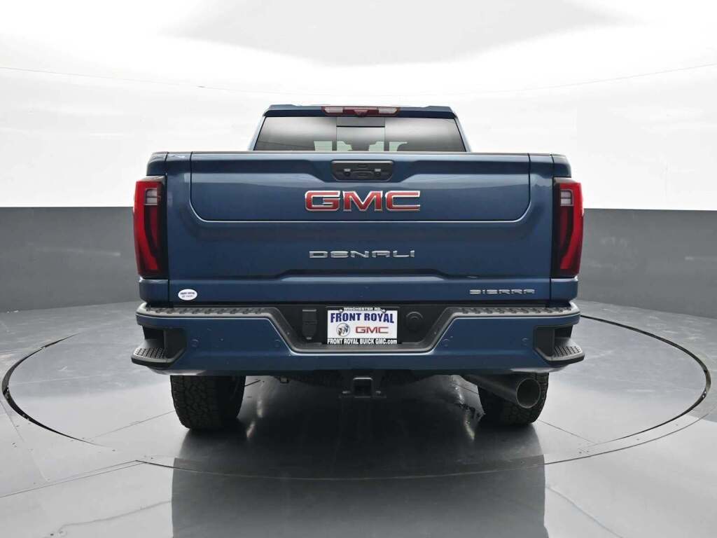 2025 GMC Sierra 2500HD Denali