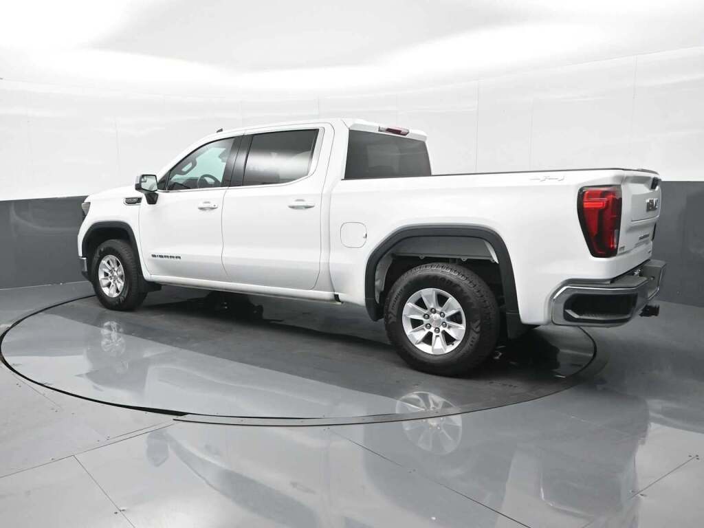 2023 GMC Sierra 1500 SLE
