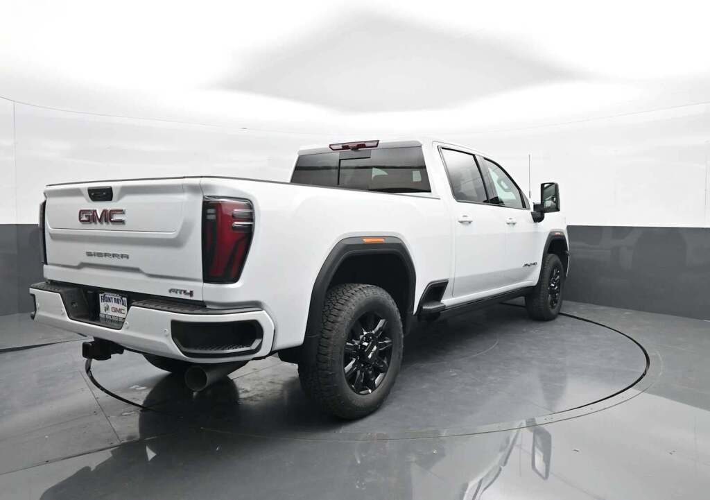 2025 GMC Sierra 2500HD AT4