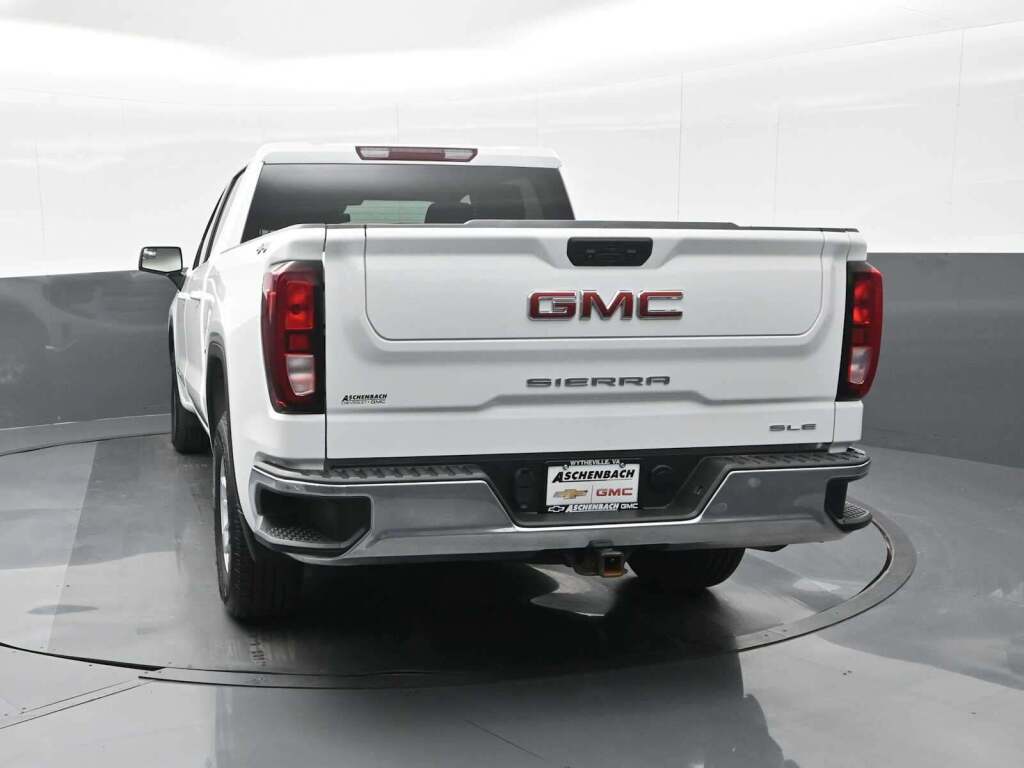 2023 GMC Sierra 1500 SLE