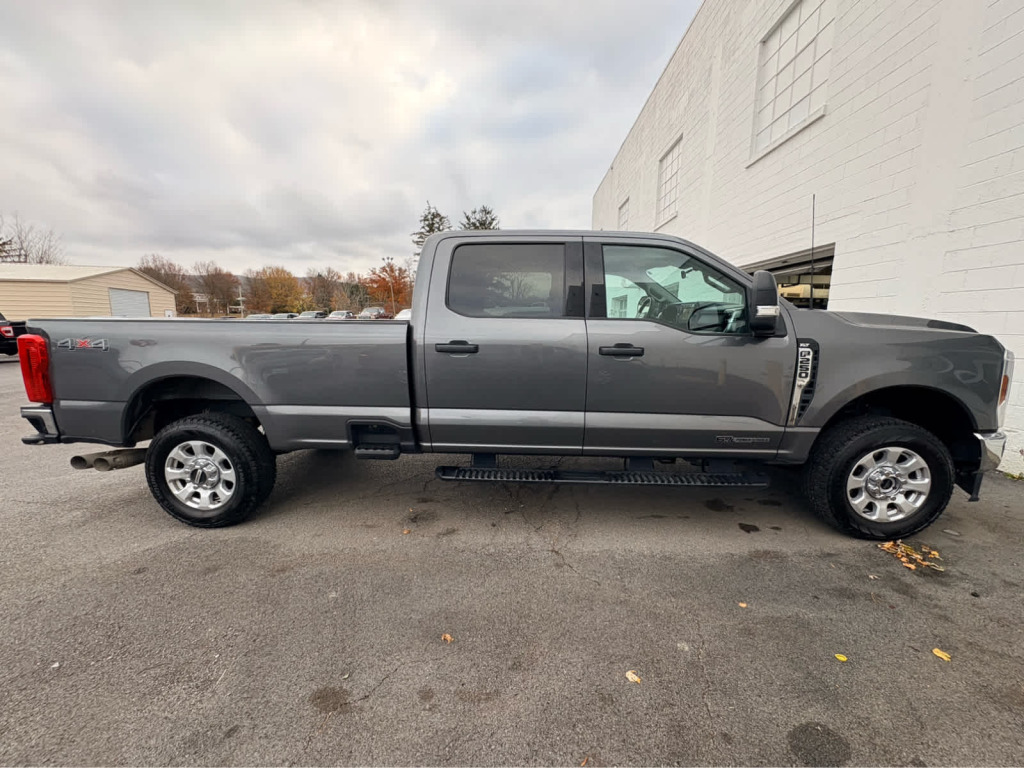 2024 Ford F-250 XLT