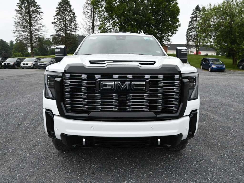 2025 GMC Sierra 2500HD Denali Ultimate