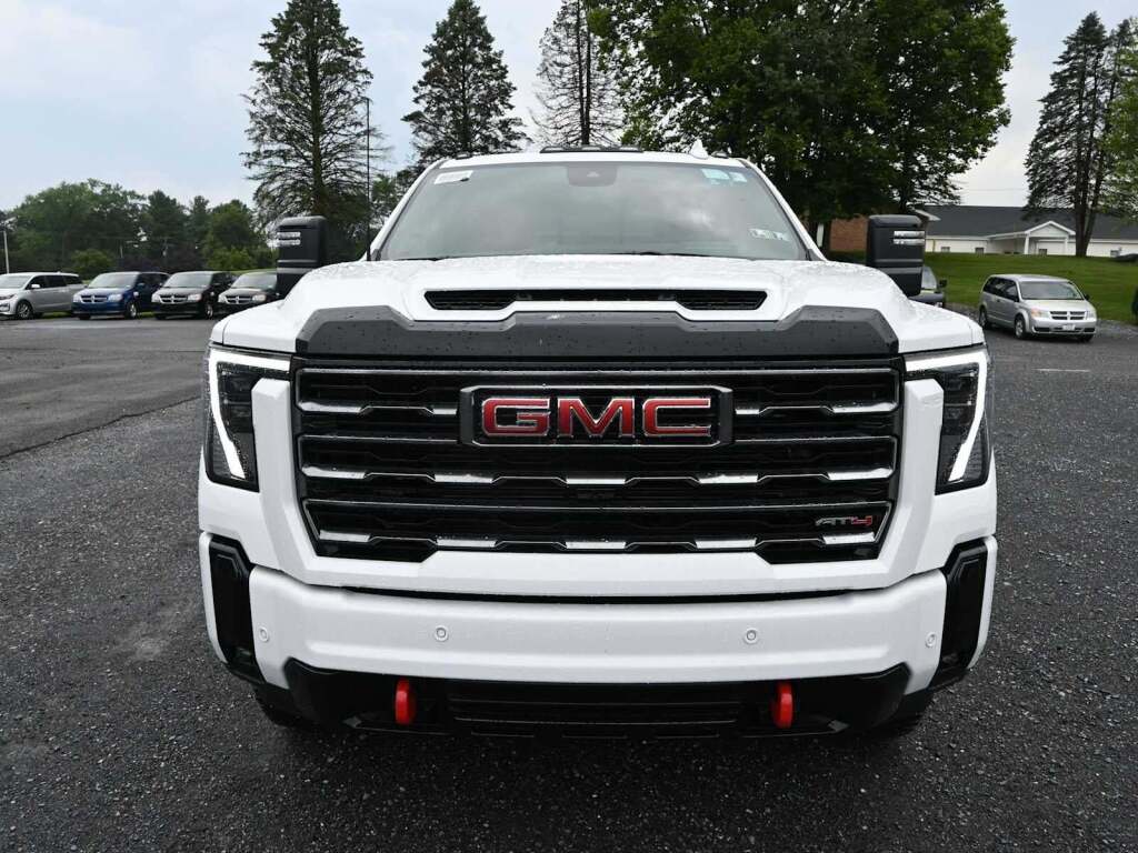 2025 GMC Sierra 2500HD AT4