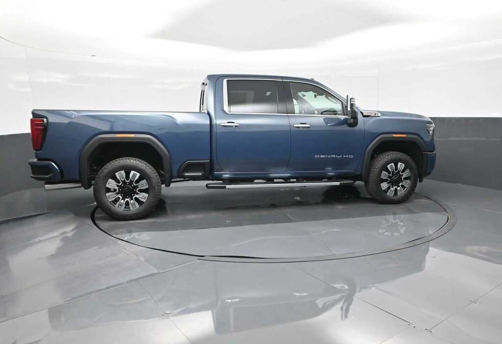 2025 GMC Sierra 2500HD Denali