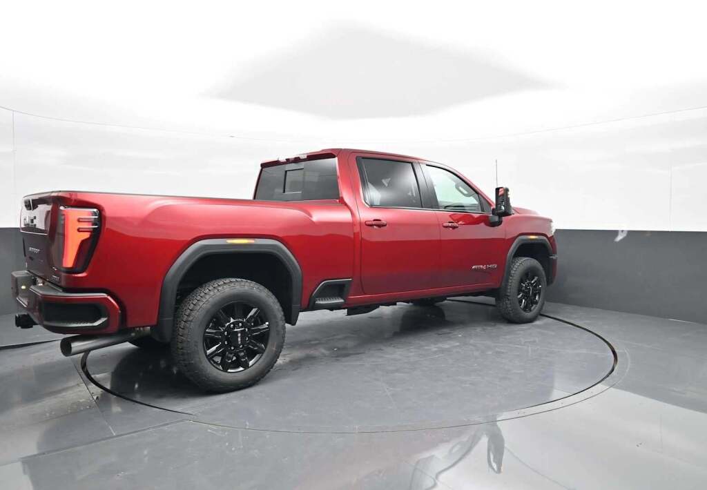 2025 GMC Sierra 2500HD AT4