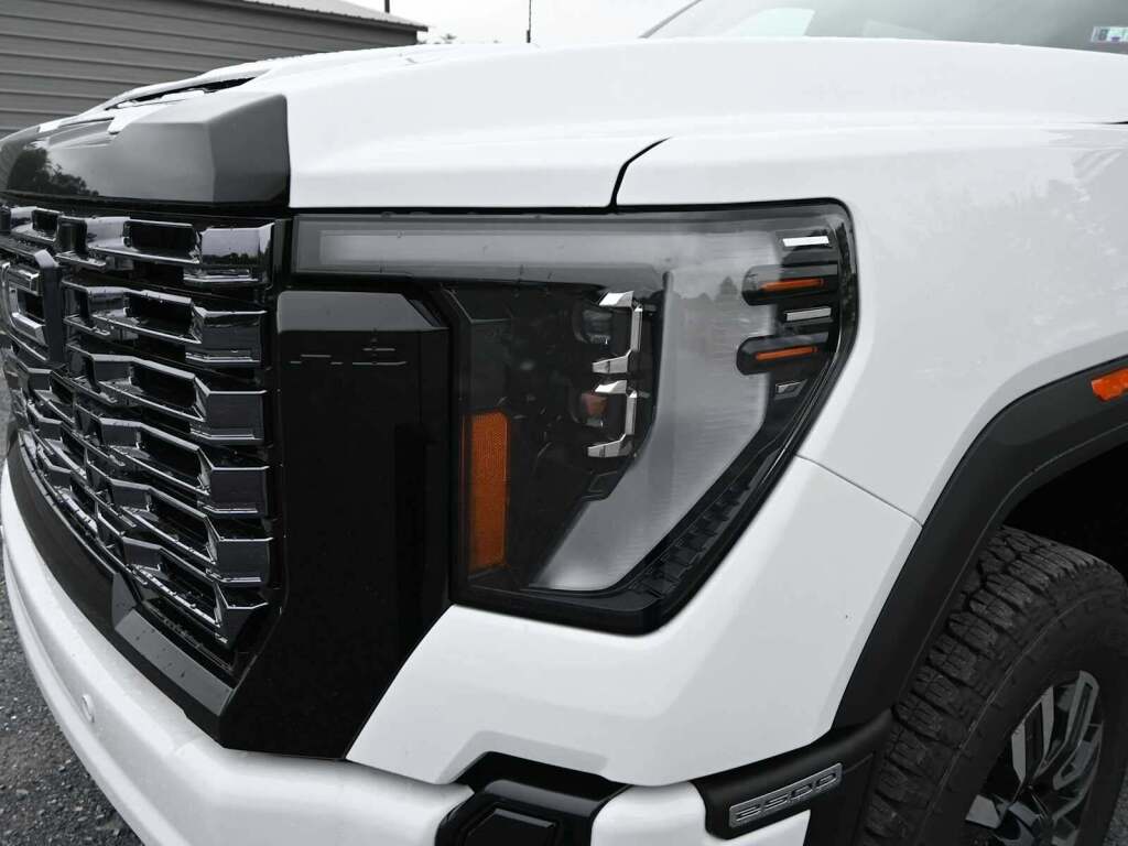 2025 GMC Sierra 2500HD Denali Ultimate