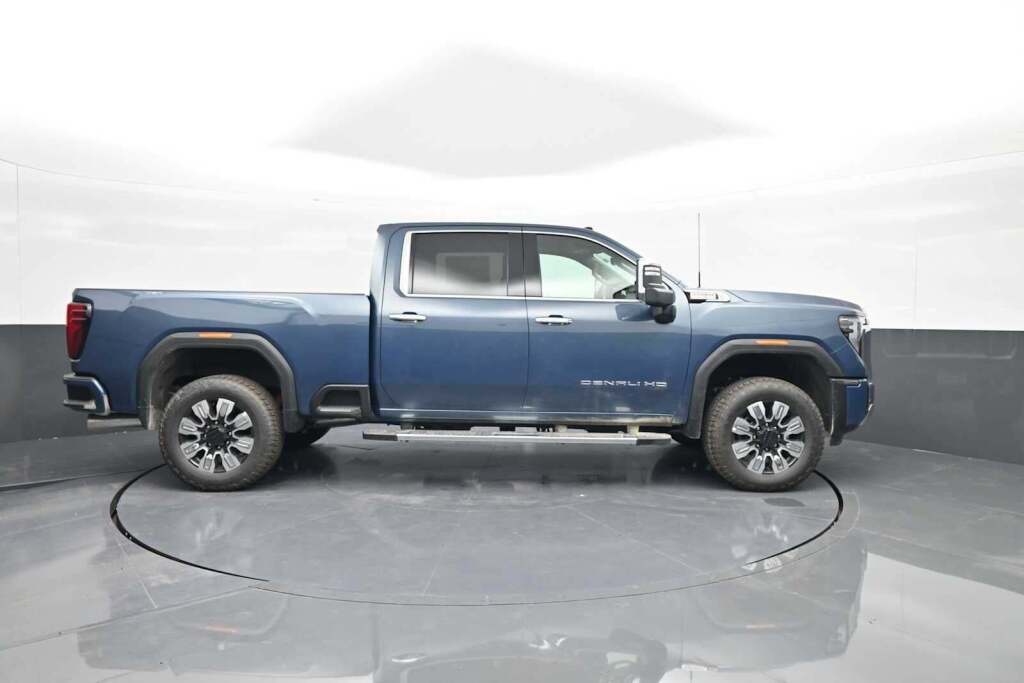 2025 GMC Sierra 2500HD Denali