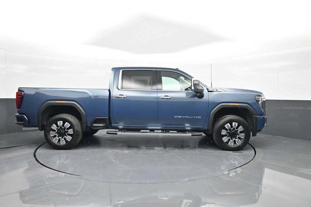 2025 GMC Sierra 2500HD Denali