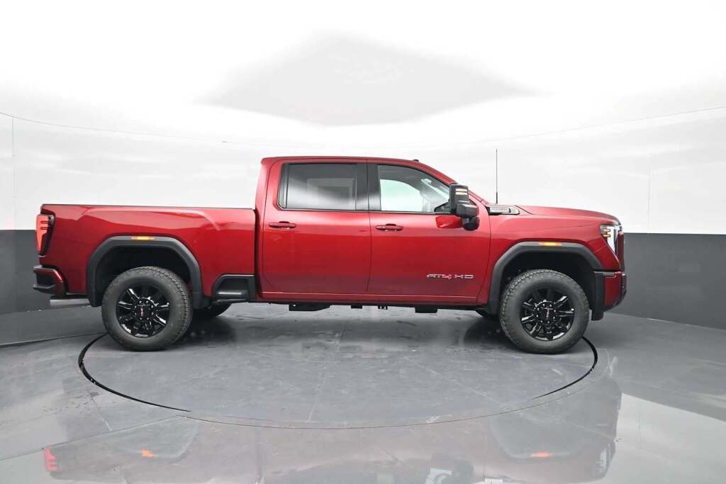 2025 GMC Sierra 2500HD AT4