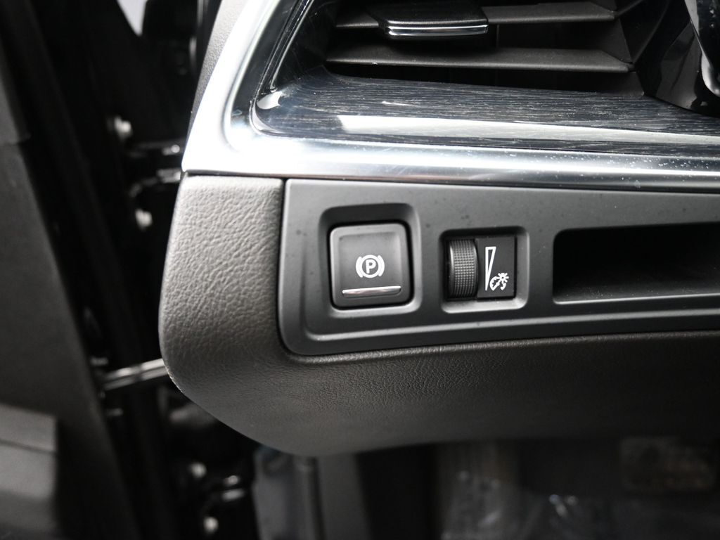 2023 Cadillac XT5 AWD Premium Luxury