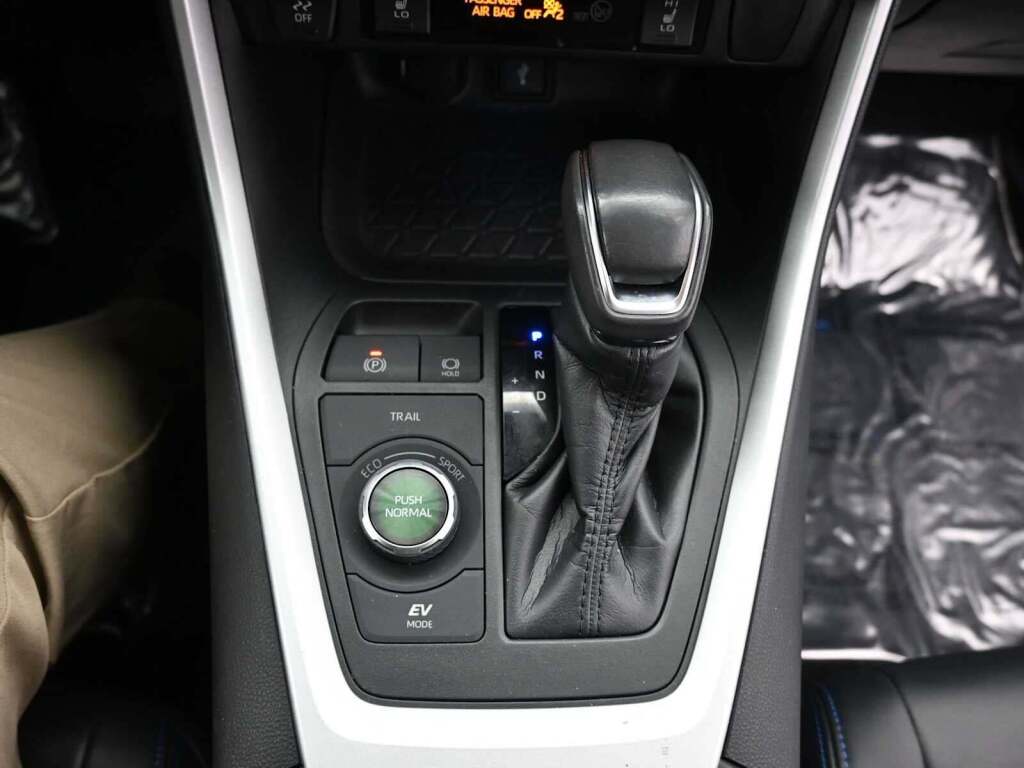 2020 Toyota RAV4 Hybrid XSE