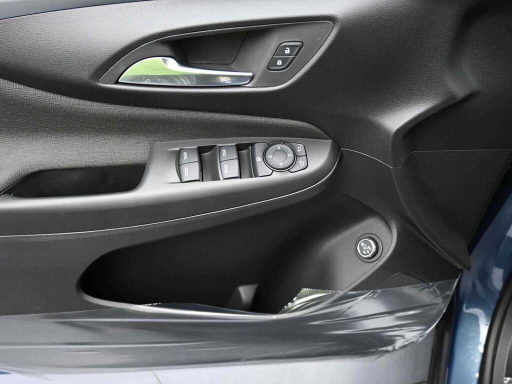 2025 Buick Envista Preferred FWD