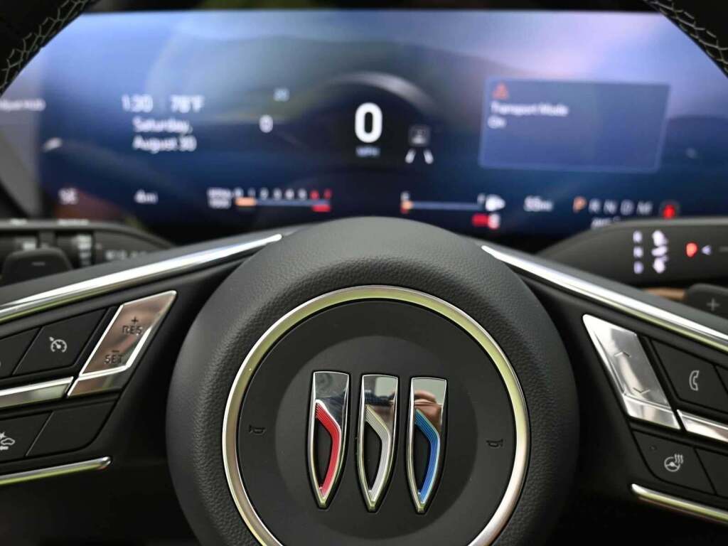 2025 Buick Envision Sport Touring AWD