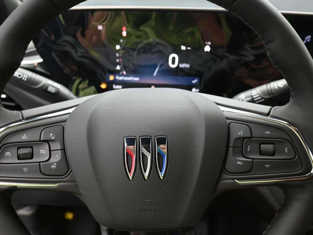 2025 Buick Envista Preferred FWD