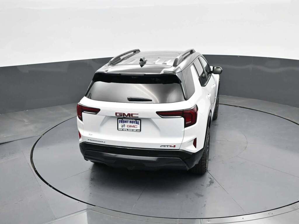 2026 GMC Terrain AWD AT4