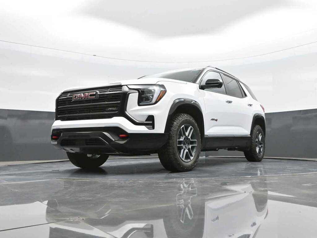 2026 GMC Terrain AWD AT4