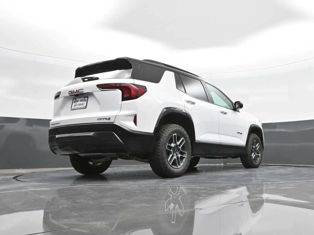 2026 GMC Terrain AWD AT4