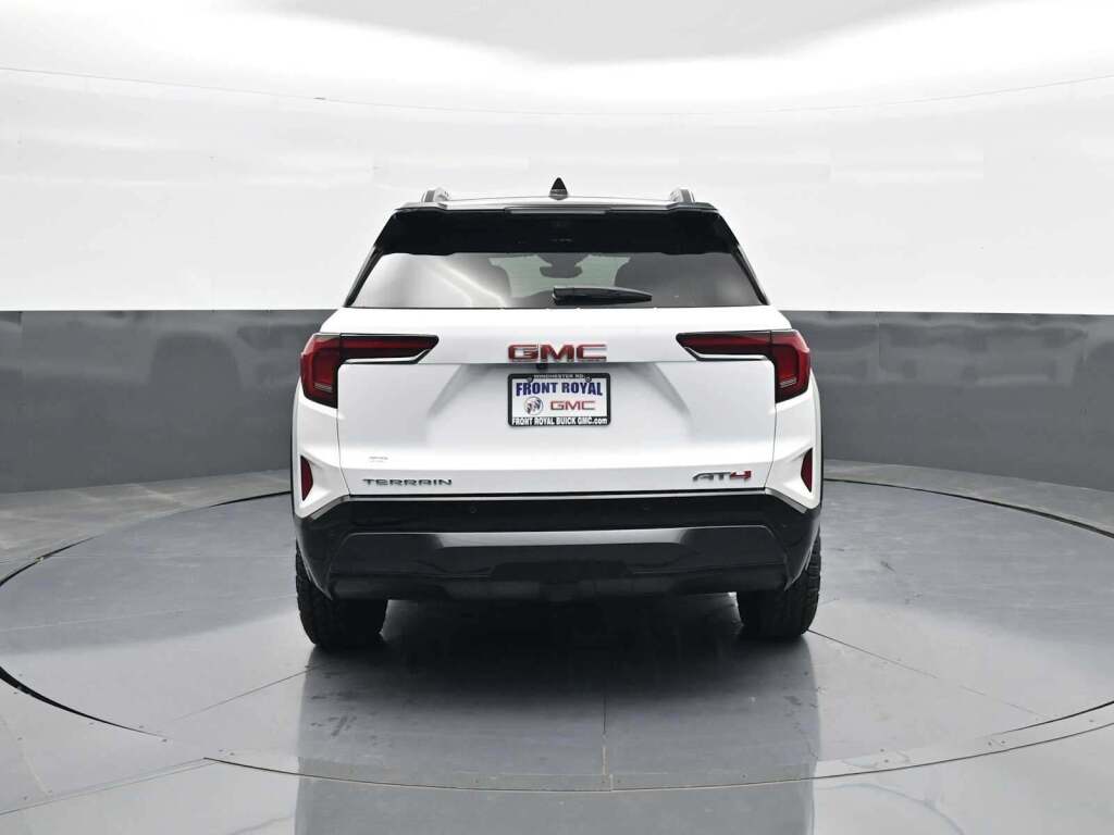 2026 GMC Terrain AWD AT4