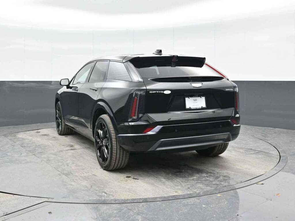 2025 Cadillac OPTIQ Sport 2 AWD