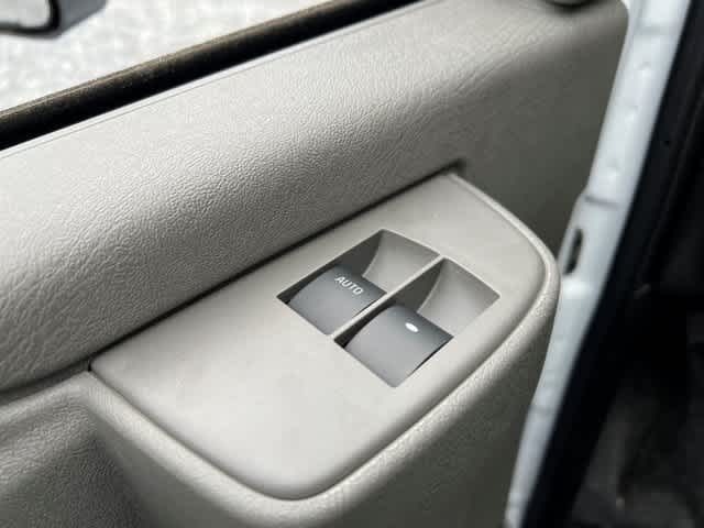 2023 GMC Savana Cutaway 4500 Van