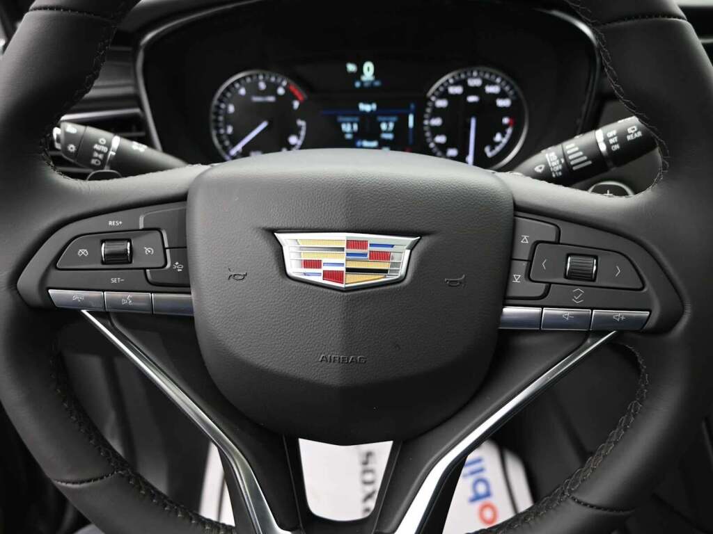 2025 Cadillac XT6 AWD Luxury