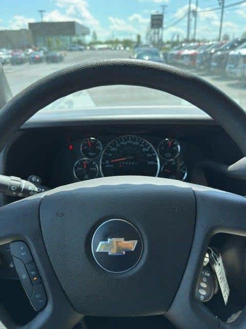 2025 Chevrolet Express Cutaway Work Van