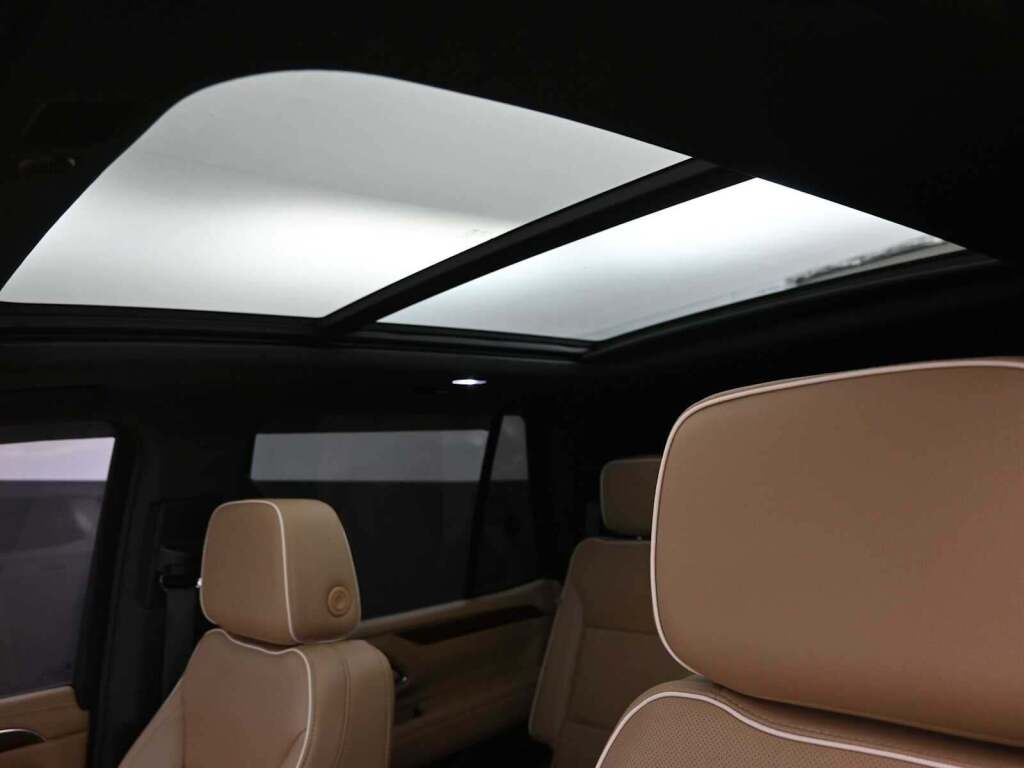 2023 Chevrolet Tahoe 4WD Premier