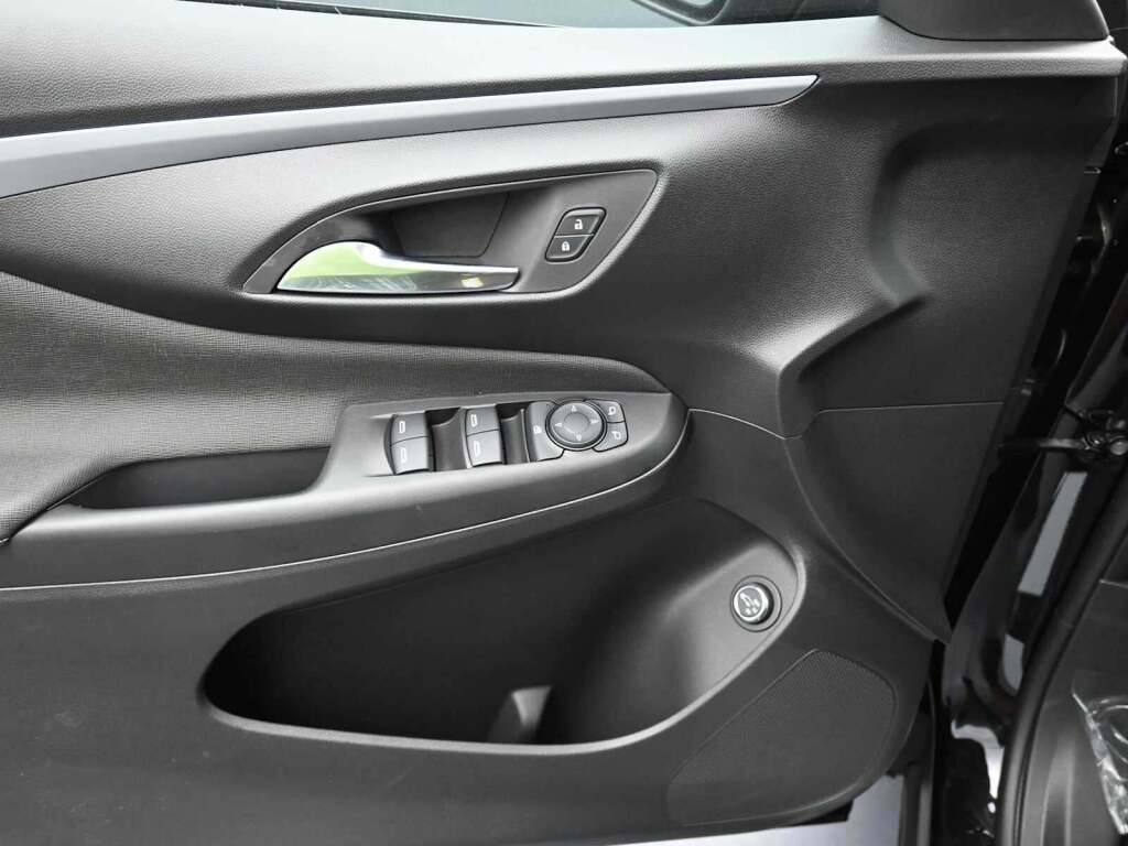 2025 Buick Envista Preferred FWD